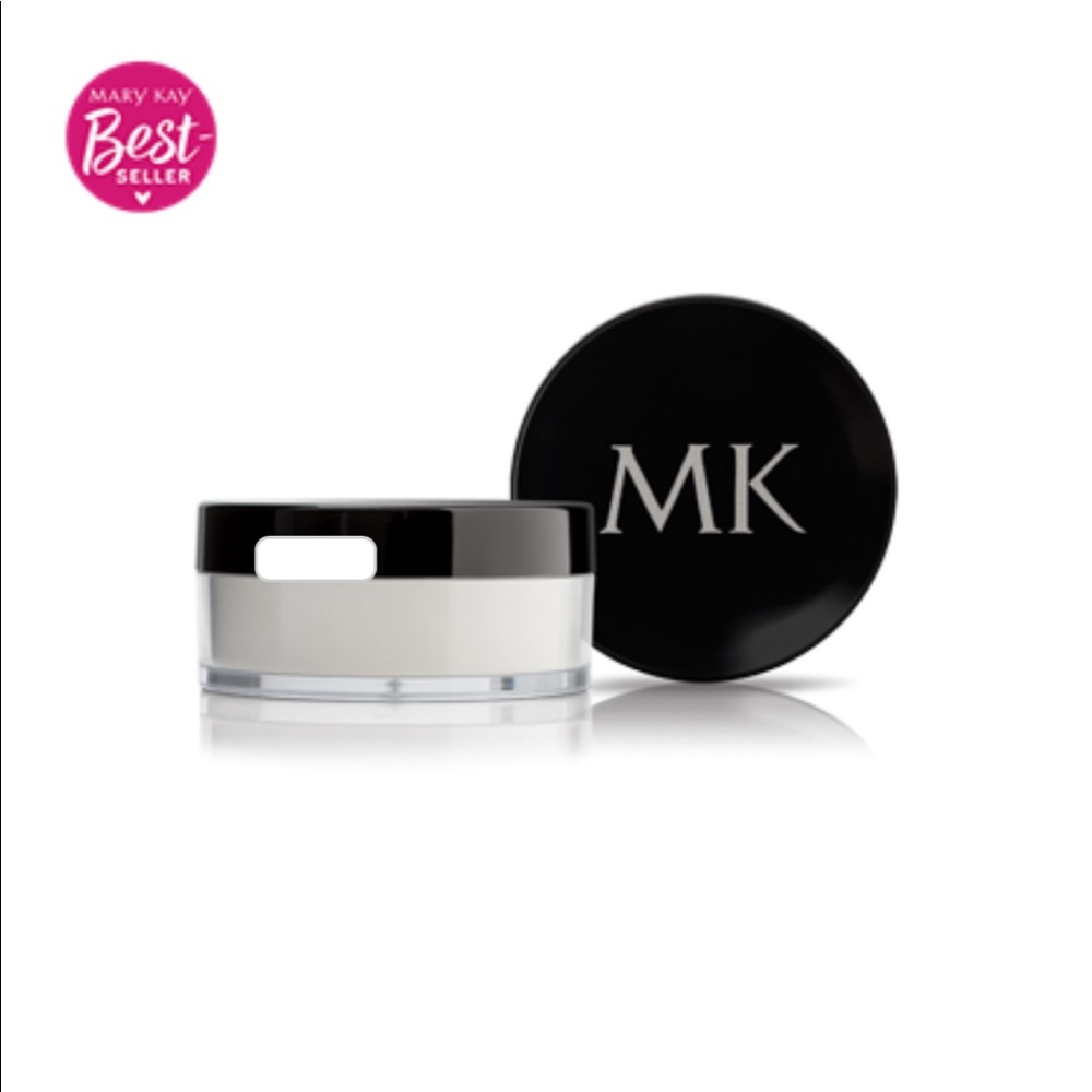 NEW Mary Kay® Translucent Loose Powder
.39 oz.